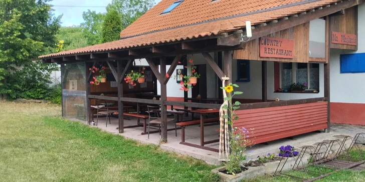 Aktívna dovolenka v CHKO Železné hory: raňajky alebo polpenzia, minigolf aj wellness a množstvo výletov