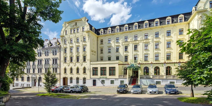 Relaxačný pobyt v Clarion Grandhoteli Zlatý Lev**** v srdci Liberca: raňajky alebo polpenzia aj wellness