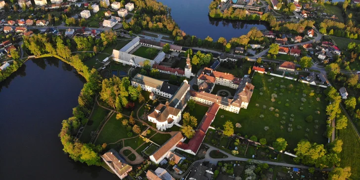 Ubytovanie na zámku v Žďári nad Sázavou a vstupenka do Múzea novej generácie
