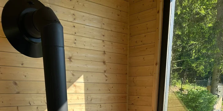 Moderný tiny house na Křivoklátsku, 11 km od Lán, možnosť dokúpenia raňajok