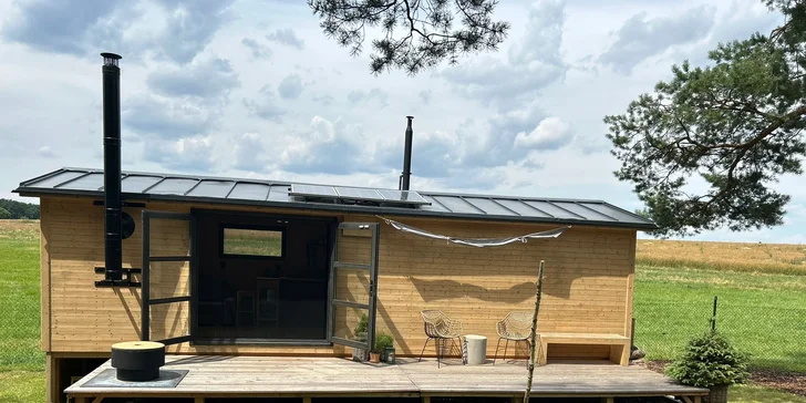 Moderný tiny house na Křivoklátsku, 11 km od Lán, možnosť dokúpenia raňajok