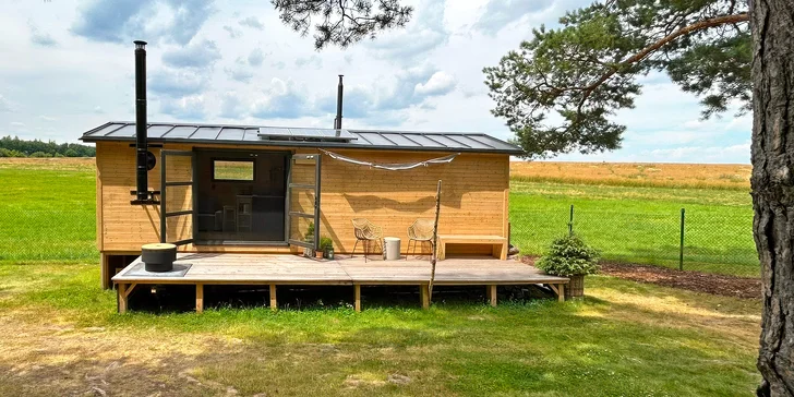 Moderný tiny house na Křivoklátsku, 11 km od Lán, možnosť dokúpenia raňajok