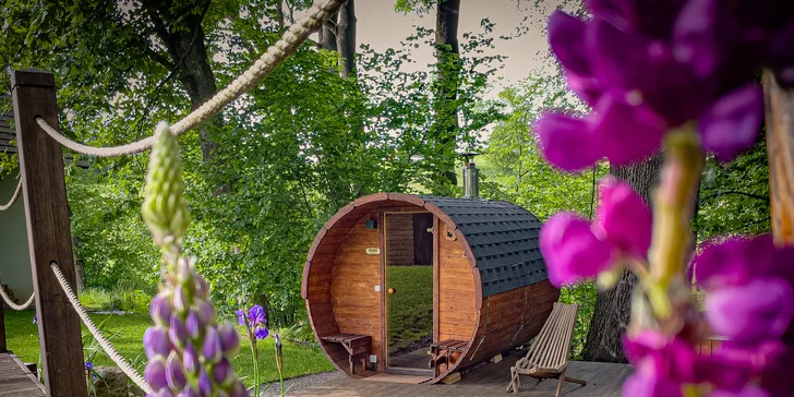 Relax na úpätí Beskýd: pobyt v modernej jurte s privátnou saunou a raňajkami až pre 4 osoby