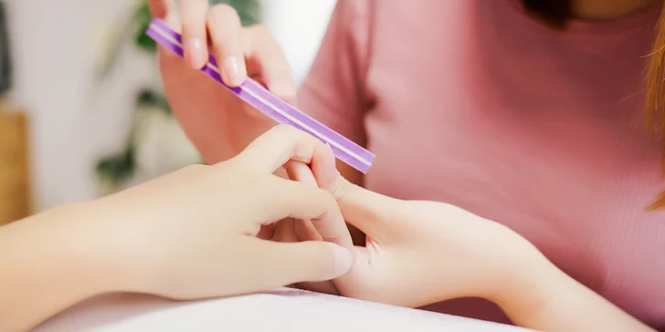 SPA procedúry, gél lak, rôzne druhy manikúry, gélové nechty či darčeková poukážka v hodnote 40 €