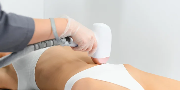 Laserová epilácia chĺpkov na nohách, rukách, bruchu či v podpazuší