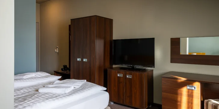 Český raj na pohľad: hotel v historickom centre mesta Mladá Boleslav, raňajky, výlety