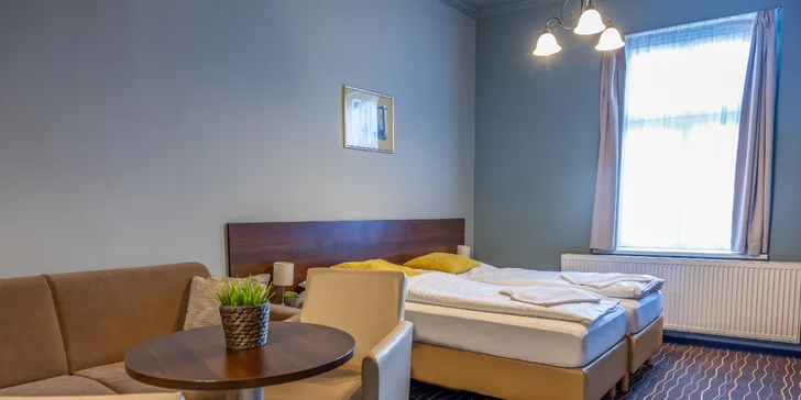 Český raj na pohľad: hotel v historickom centre mesta Mladá Boleslav, raňajky, výlety