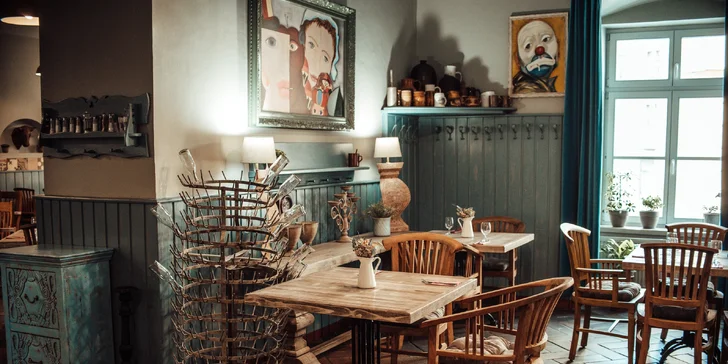Český raj na pohľad: hotel v historickom centre mesta Mladá Boleslav, raňajky, výlety