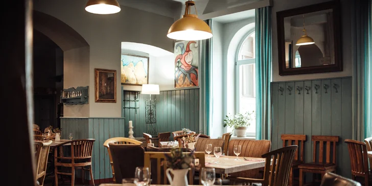 Český raj na pohľad: hotel v historickom centre mesta Mladá Boleslav, raňajky, výlety