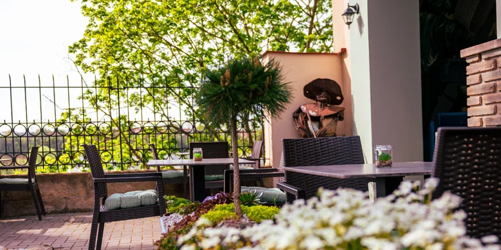 Český raj na pohľad: hotel v historickom centre mesta Mladá Boleslav, raňajky, výlety
