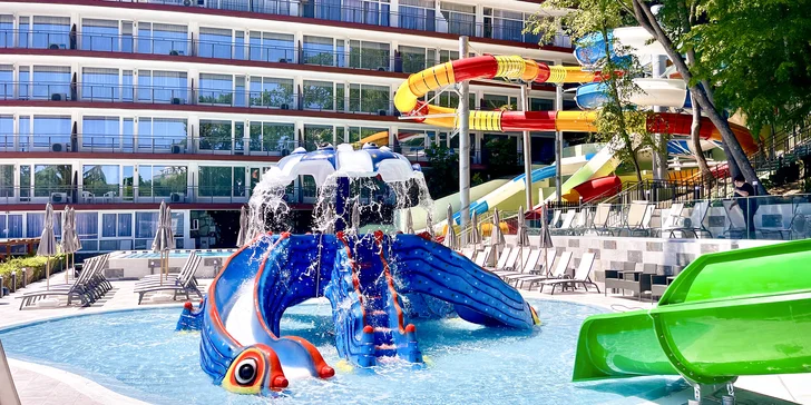 Rodinná dovolenka v Bulharsku: hotel 500 m od mora, animačný program, nový aquapark, 2 deti zdarma