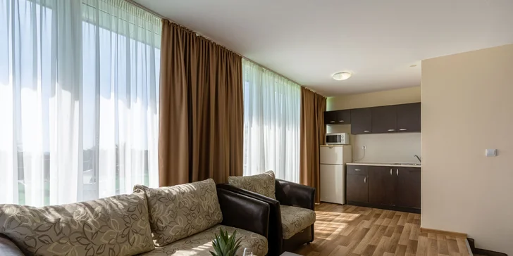 Rodinná dovolenka v Bulharsku: hotel 500 m od mora, animačný program, nový aquapark, 2 deti zdarma