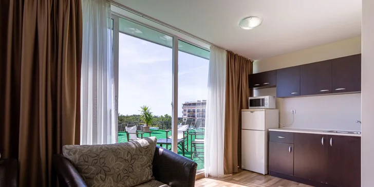 Rodinná dovolenka v Bulharsku: hotel 500 m od mora, animačný program, nový aquapark, 2 deti zdarma