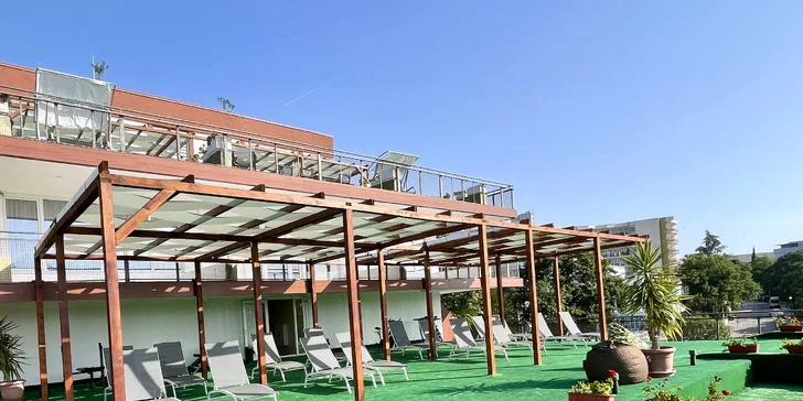 Rodinná dovolenka v Bulharsku: hotel 500 m od mora, animačný program, nový aquapark, 2 deti zdarma