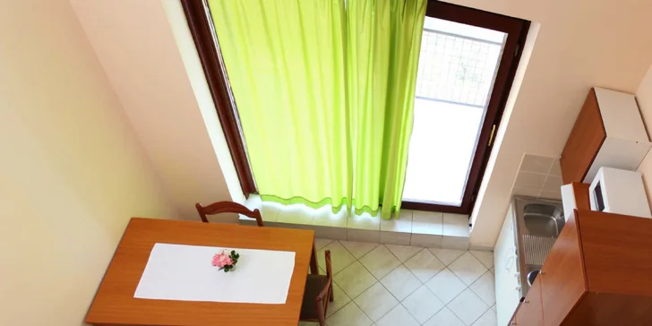 Istria a záliv Duga Uvala: apartmány 250 m od pláže, v dosahu NP Brijuni aj historickej Puly
