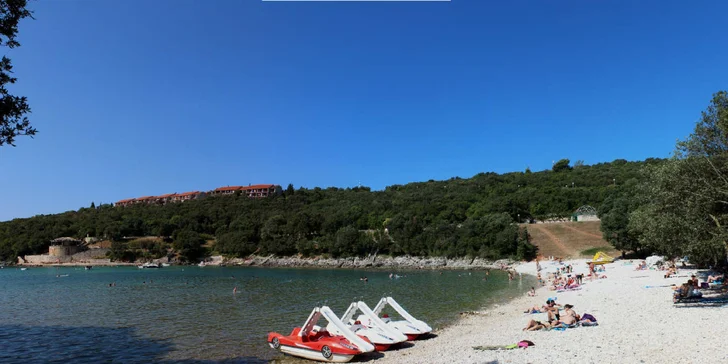 Istria a záliv Duga Uvala: apartmány 250 m od pláže, v dosahu NP Brijuni aj historickej Puly