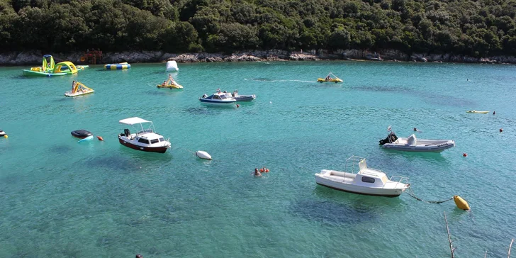 Istria a záliv Duga Uvala: apartmány 250 m od pláže, v dosahu NP Brijuni aj historickej Puly