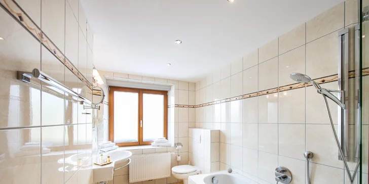 Tirolská zimná dovolenka: 4* hotel s polpenziou, neobmedzený wellness, karta výhod