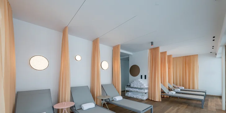 Boutique hotel v Seefelde: strešný wellness a raňajky, v zime zjazdovky aj bežky