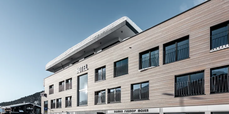 Boutique hotel v Seefelde: strešný wellness a raňajky, v zime zjazdovky aj bežky