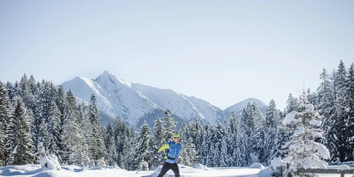 Boutique hotel v Seefelde: strešný wellness a raňajky, v zime zjazdovky aj bežky