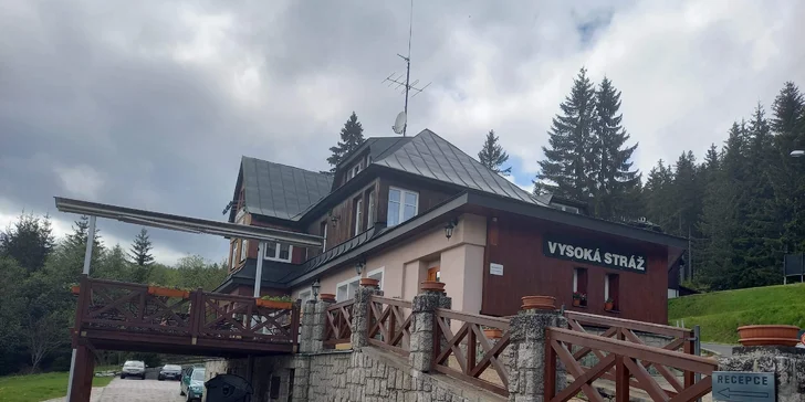 Pobyt v penzióne v Peci pod Sněžkou pre pár aj rodinu s polpenziou, 7 km od Sněžky