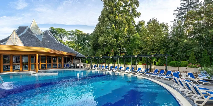 Pobyt v kúpeľoch Hévíz: 4* hotel s polpenziou a wellness, vstup do kúpeľov