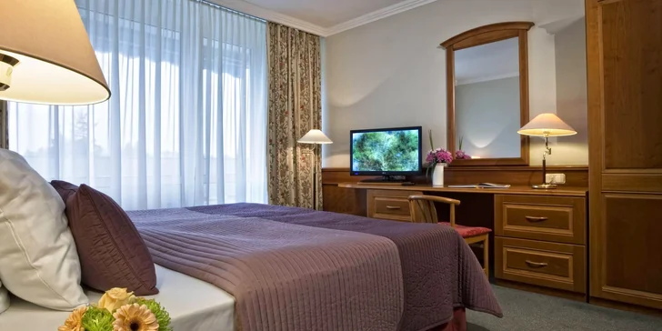Pobyt v kúpeľoch Hévíz: 4* hotel s polpenziou a wellness, vstup do kúpeľov