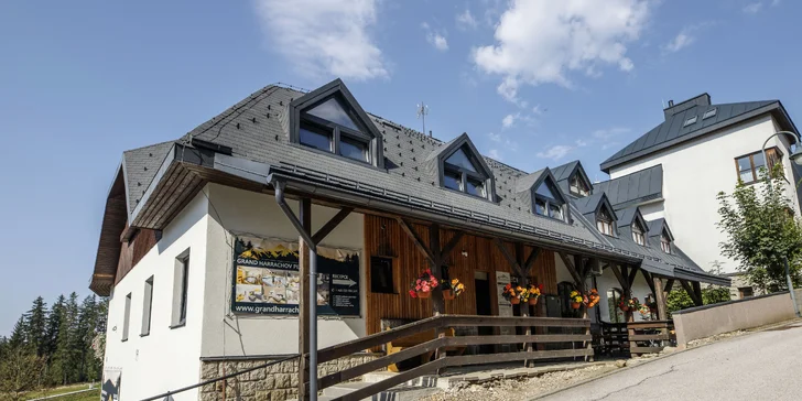 Relax v Krkonošiach: izba alebo apartmán s privátnou vírivkou, saunou a raňajkami
