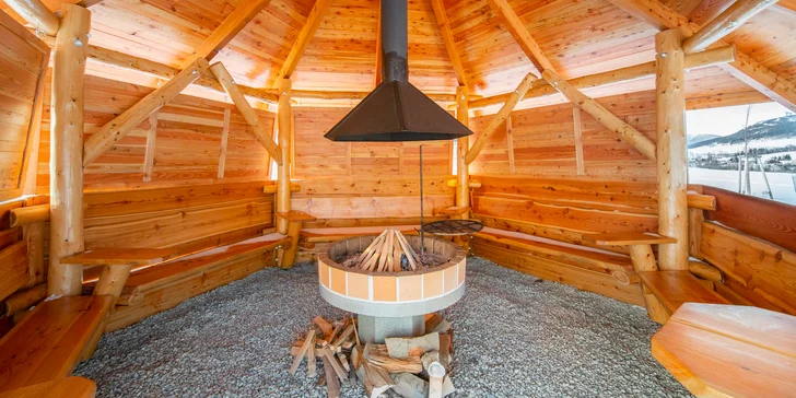 Treehouse v obci Dolní Morava: privátna vírivka, fínska sauna aj gril až pre 4 os.