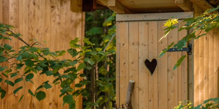 Treehouse v obci Dolní Morava: privátna vírivka, fínska sauna aj gril až pre 4 os.