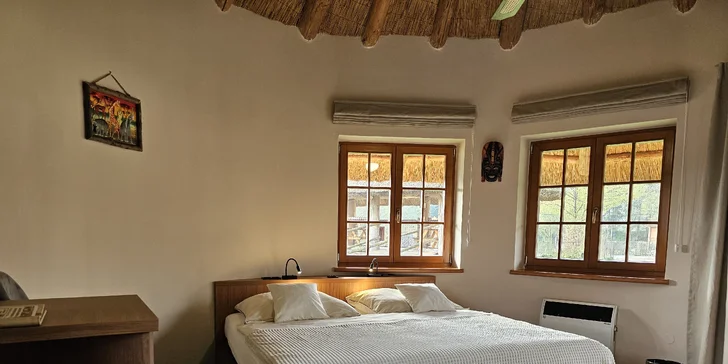 Afrika vo Dvore Kráľovej: bungalov v kempe, raňajky, neobmedzený vstup do safari aj vírivka