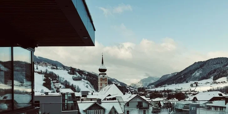 Krásny hotel v Schladmingu: wellness a strešný bazén, polpenzia plus, lanovka 300 metrov