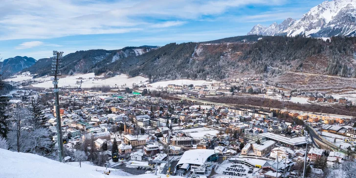 Krásny hotel v Schladmingu: wellness a strešný bazén, polpenzia plus, lanovka 300 metrov