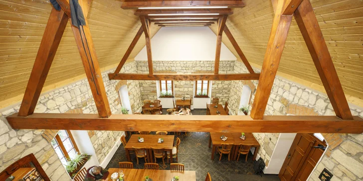 Netradičná izba v pieskovcovej skale: romantická atmosféra, vlastná kúpeľňa a raňajky v cene