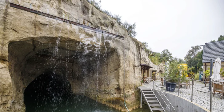 Netradičná izba v pieskovcovej skale: romantická atmosféra, vlastná kúpeľňa a raňajky v cene