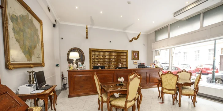 4* hotel v Starom Meste: raňajky v cene a Karlov most za rohom