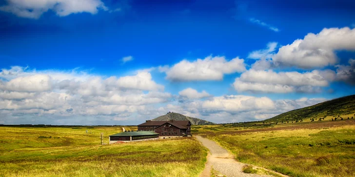 Hurá do Harrachova: pobyt v horskej chate so stravou až pre 5 osôb