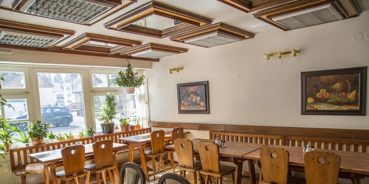 Hurá do Harrachova: pobyt v horskej chate so stravou až pre 5 osôb