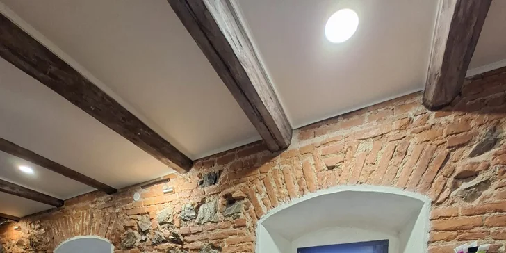 Kadernícke služby: Dámsky strih, maska alebo komplet aj s farbením
