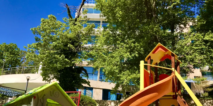All inclusive dovolenka v Bulharsku: apartmány pre páry aj rodiny, bazén, animácie aj deti zdarma