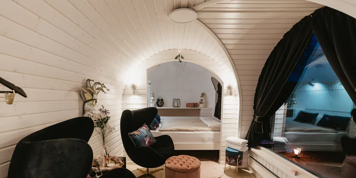 Dizajnové iglú pri Plumlovskej priehrade: privátna vírivka, sauna a masážne kreslo