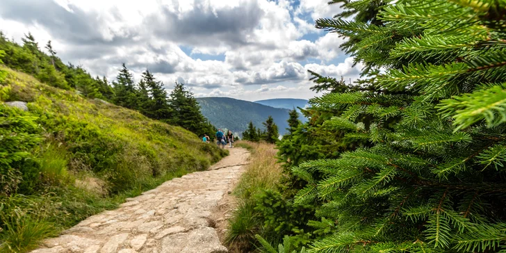 Relax v Špindlerovom Mlyne pre pár aj rodinu: raňajky alebo polpenzia, wellness aj masáž