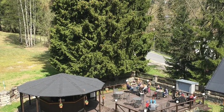 Pobyt v Špindlerovom Mlyne: raňajky alebo polpenzia, sauna, vstup do bazéna aj zľava na masáže