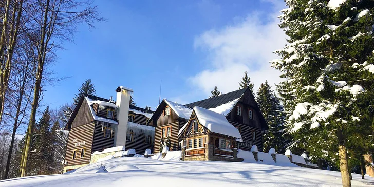 Pobyt v Špindlerovom Mlyne: raňajky alebo polpenzia, sauna, vstup do bazéna aj zľava na masáže