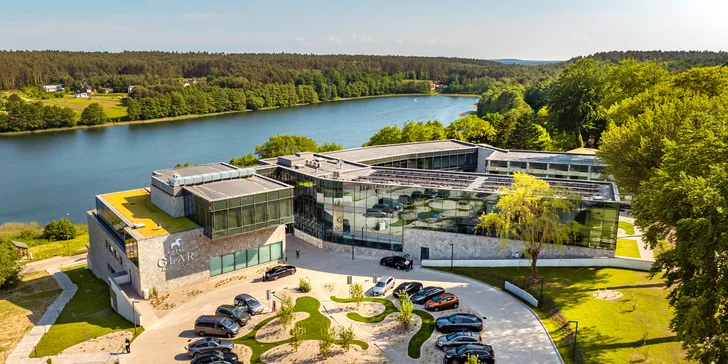 Nový hotel pri jazere Wisełka: pláže Baltu aj Volyňský park na dosah, wellness a polpenzia v cene