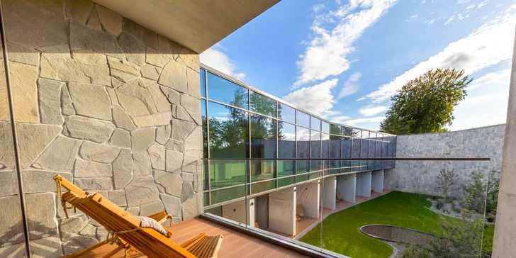 Nový hotel pri jazere Wisełka: pláže Baltu aj Volyňský park na dosah, wellness a polpenzia v cene