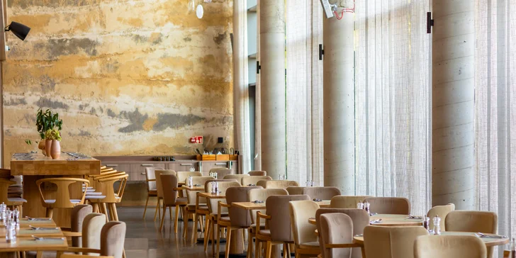 Nový hotel pri jazere Wisełka: pláže Baltu aj Volyňský park na dosah, wellness a polpenzia v cene