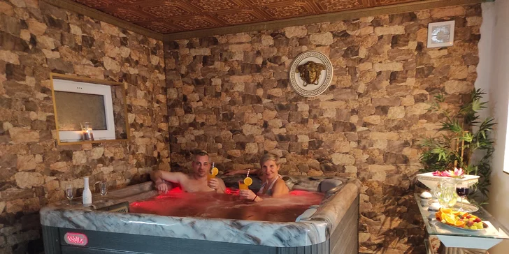 Pobyt pri Ohri len 15 km od Varov: komfortná izba, jedlo aj relax vo wellness