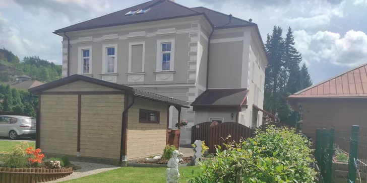 Pobyt pri Ohri len 15 km od Varov: komfortná izba, jedlo aj relax vo wellness